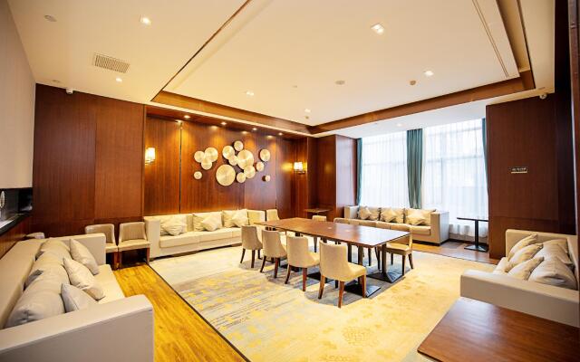 Starway Hotel Zhengzhou Erqi Plaza Minggong Road