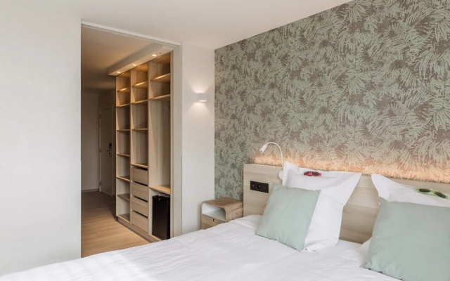 Beach Hotel Helios by CW Hotel Collection