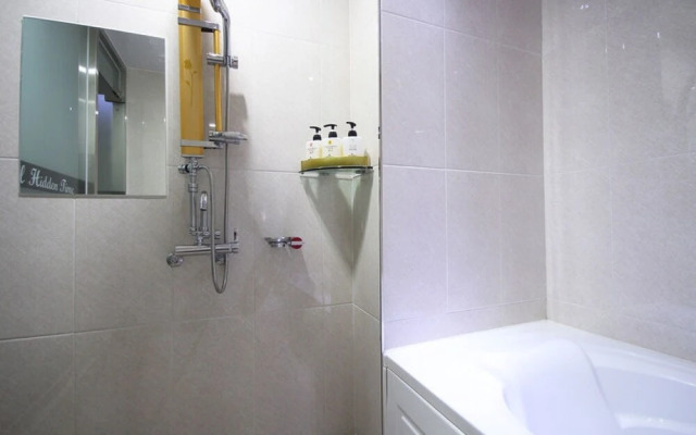 Jeonju Deokjin-dong Hotel Hidden