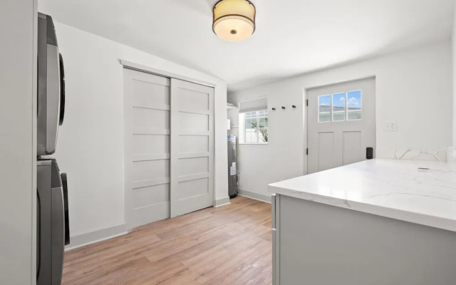 Stylish Villa Near Treasure Island Beaches