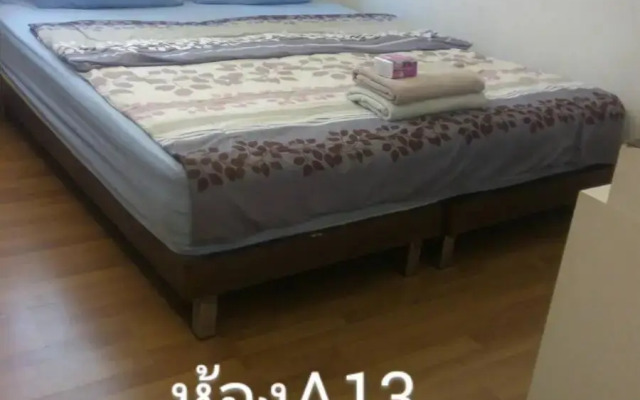 Nine Place Sukhumvit 40 - Hostel