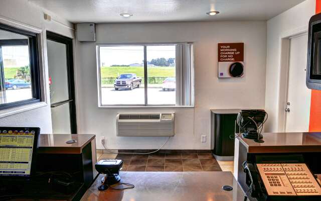 Motel 6 Slidell, LA - New Orleans