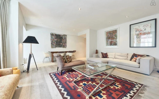 3bed, 2bath Kensington Flat W/garden 1min to Tube