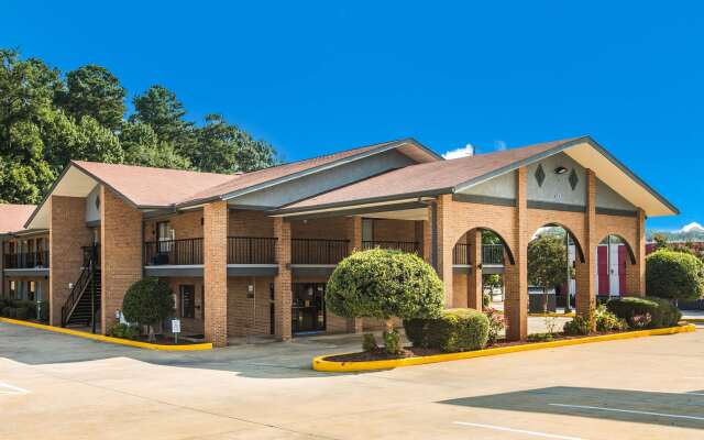 Americas Best Value Inn Stockbridge