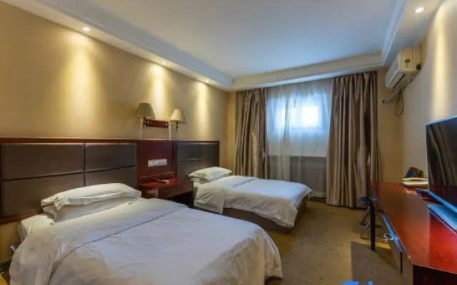 Overseas Chinese Hotel (International Bazaar)