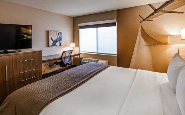 Executive Inn & Suites Embarcadero Cove Oakland Waterfront