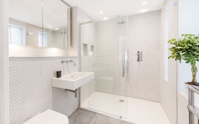 BE: Wardour Street Apartments, London