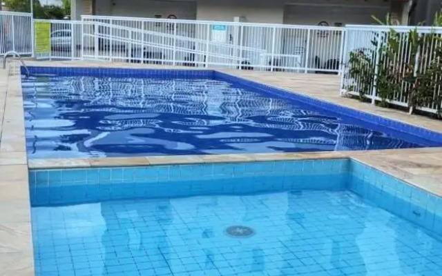 Apartamento com piscina e churrasqueira em Ubatuba