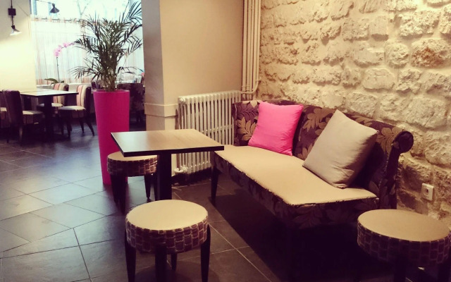 Avalon Hotel Paris Gare du Nord