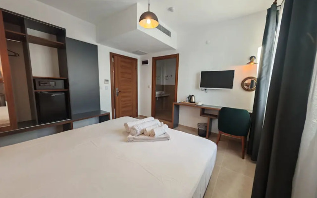 Rigani Gökçeada (+14)