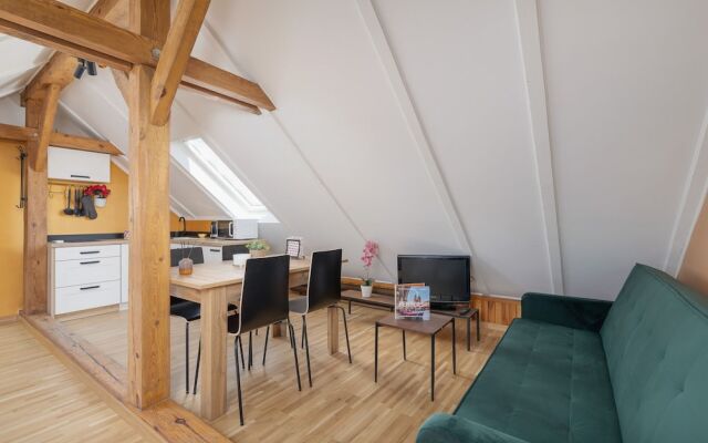 Bright Apartment Kazimierz by Renters