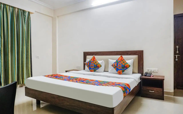 OYO Rooms South Main Road Koregaon park