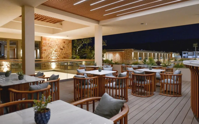 Royal Pearl Island Chios Hotel & Spa
