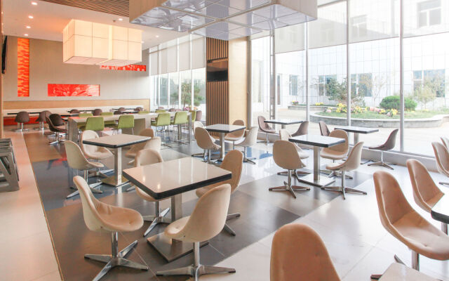 Holiday Inn Express Weihai Hi-Tech Zone by IHG