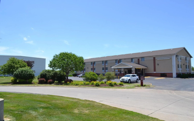 Countryside Inn & Suites