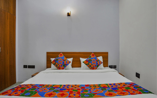 FabHotel F9 Noida Sector 56