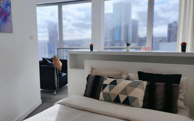 Cityscape Apartment in Birmingham with Self Checkin