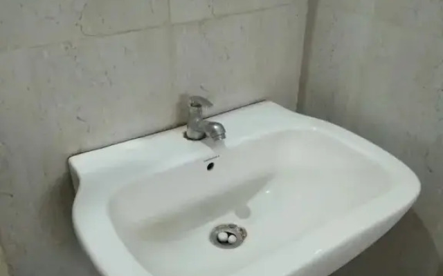 Hotel Sagar Deluxe by Iroomz