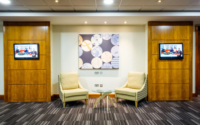 Holiday Inn London-Gatwick Airport by IHG