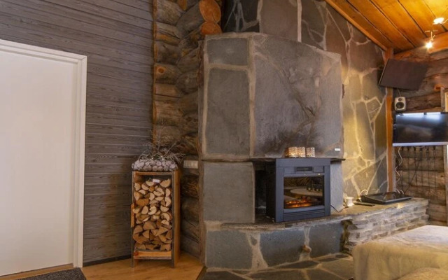Kuukkeli Log Houses Teerenpesä - Superior Suite A49