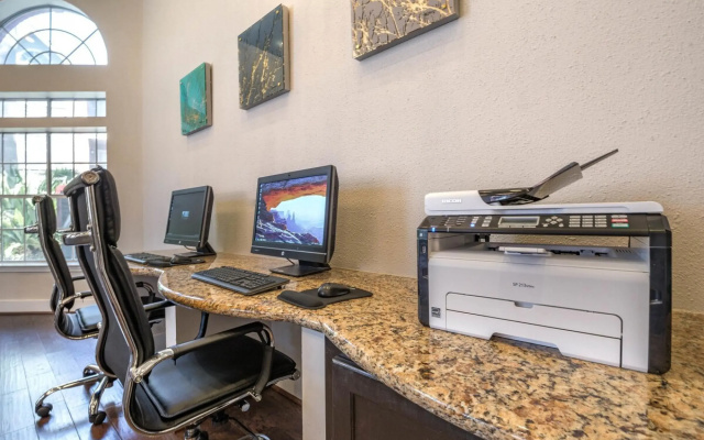Medical Center 2BR With Resort Amenities
