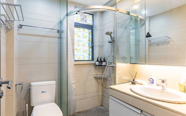 Locals Boutique Apartment Huafa Plaza 27