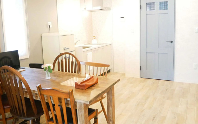 7 Rooms Hotel & Cafe 東京葛西