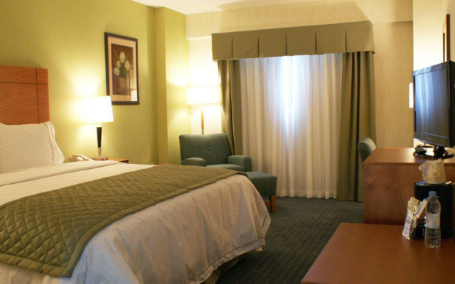 Holiday Inn Express Hotel & Suites Toluca Zona Aeropuerto by IHG