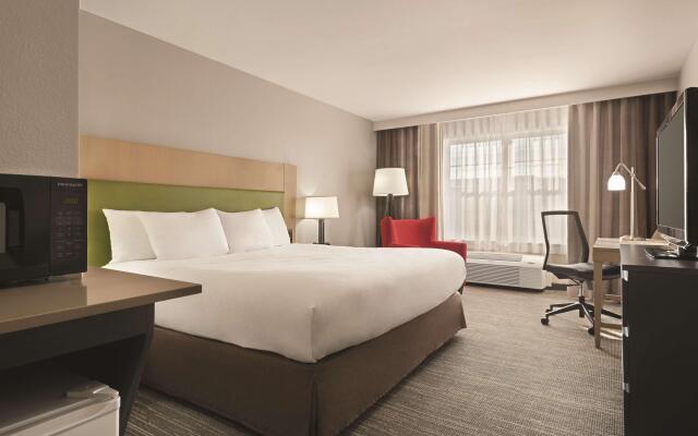 Country Inn & Suites by Radisson, Dubuque, IA