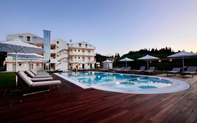 V Luxury Suites