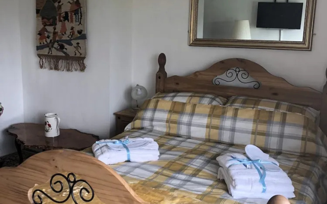 Remarkable 3-bed House in Durham