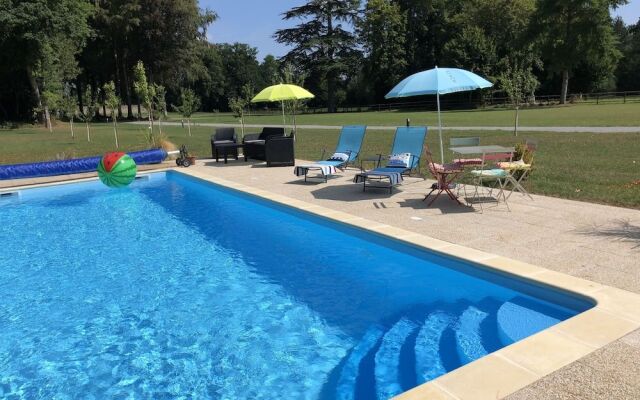 Le Château de la Croix Chemin