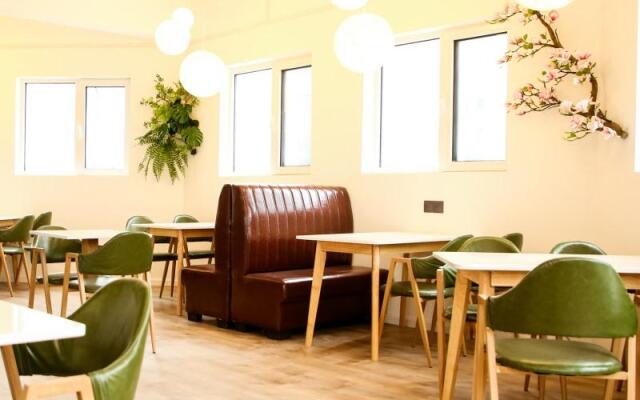 Green Tree Inn Henan Puyang Nanyue County Xihu Yujing