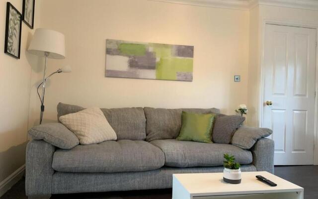Spacious and amazing 4 bedroom detached house