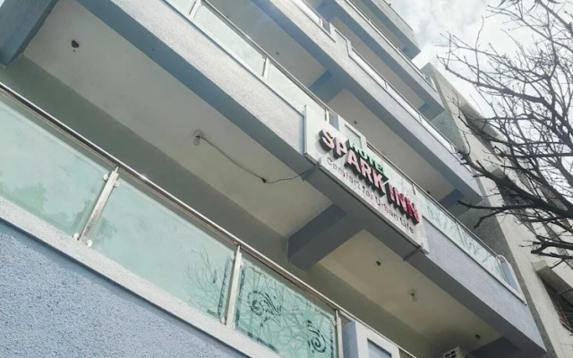 Spark Inn Hotel
