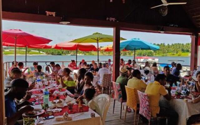 Coconut Grove Lodge