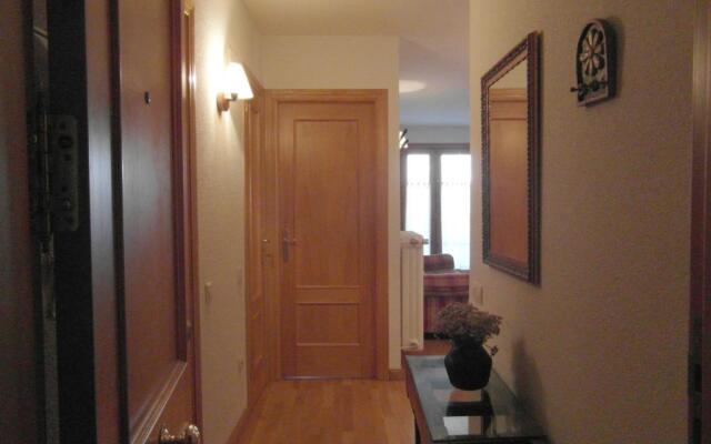 B25 - la Granja, Bajo Con Jardín - Villmor