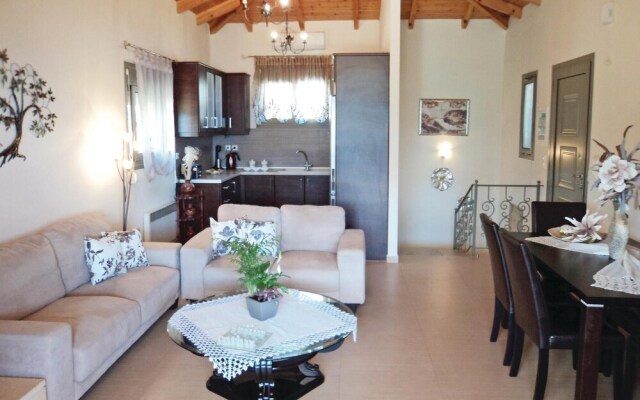 Nice Home in Xyropigado With 4 Bedrooms, Wifi and Outdoor Swimming Pool