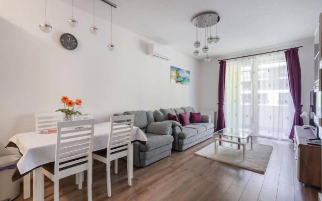 Orchid House Apartment