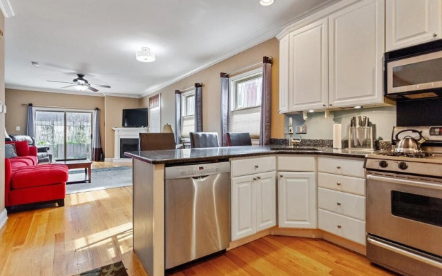917 S 8th St. · Stylish 3 bedroom home in Bella Vista