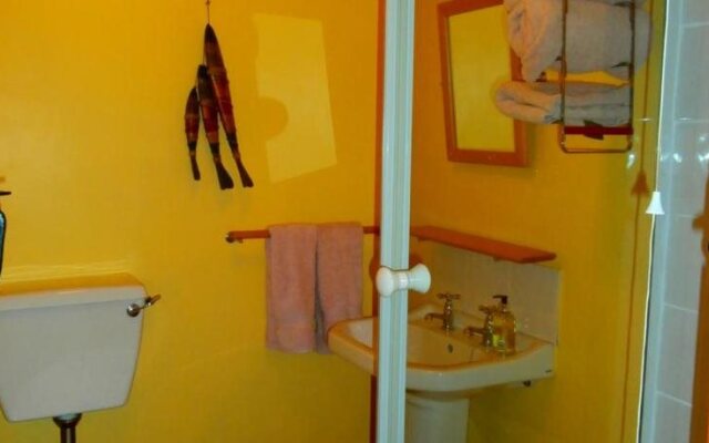 Riverside B & B