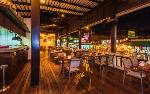Impiana Beachfront Resort Patong, Phuket