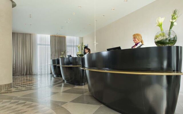 Crowne Plaza Berlin - Potsdamer Platz, an IHG Hotel