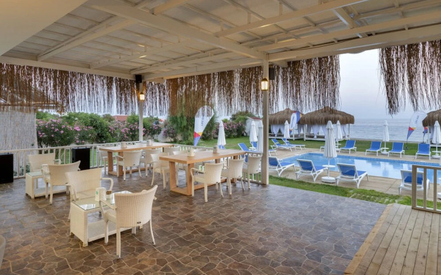 Loxia Comfort Club Side
