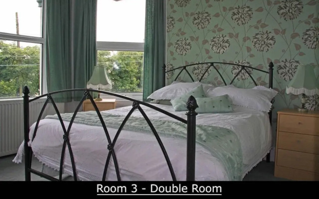 Drakewalls Bed & Breakfast