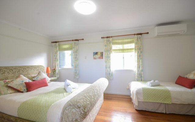 Travellers Rest Guesthouse – Guest Rooms – Jaggan