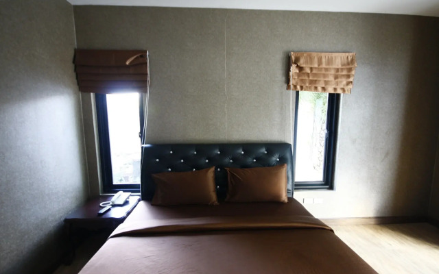 SiriNiran Resort