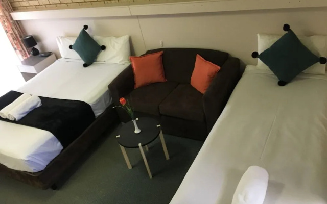 The Jolly Swagman Motor Inn