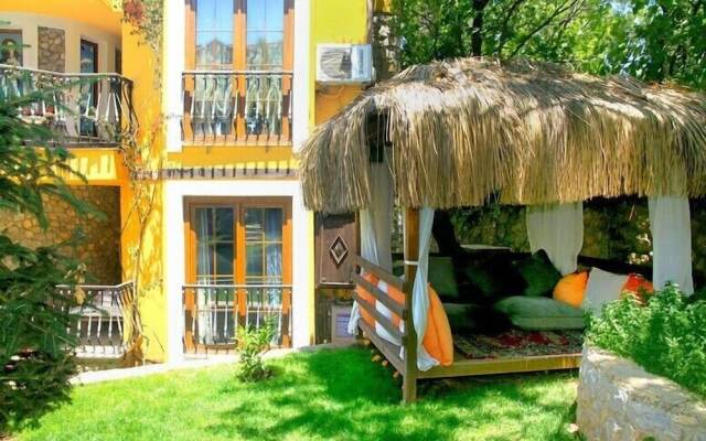 The Olive Tree Studios - Adults Only