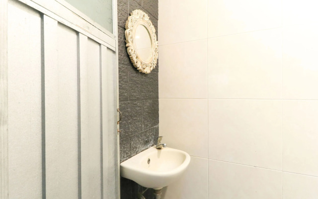 Halaman Depan Hostel